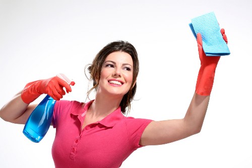 Bathroom surfaces cleaned and prepared for new occupants in Elephant and Castle